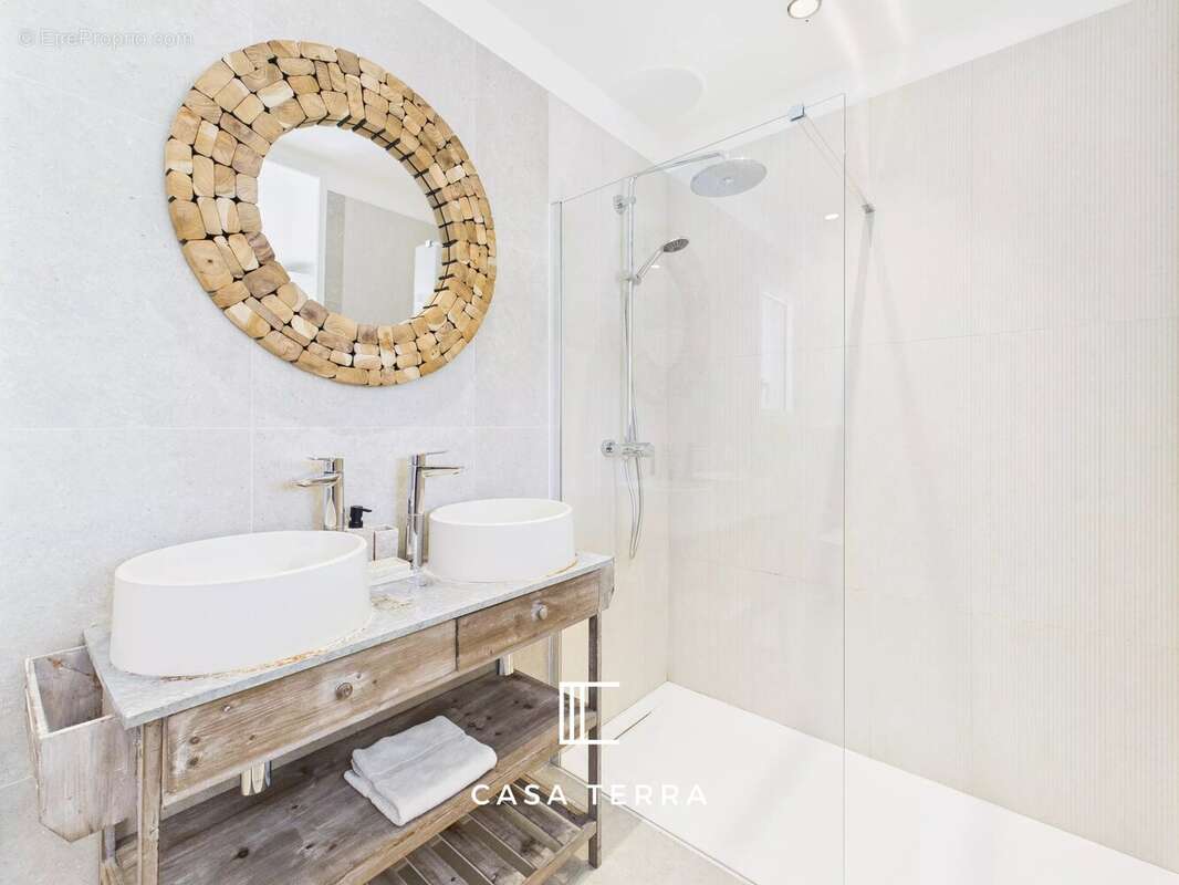 GABRIELLA – Villa contemporaine avec piscine / Arasu - photo 18