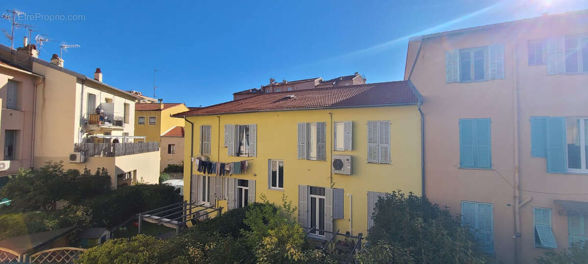Appartement à MENTON