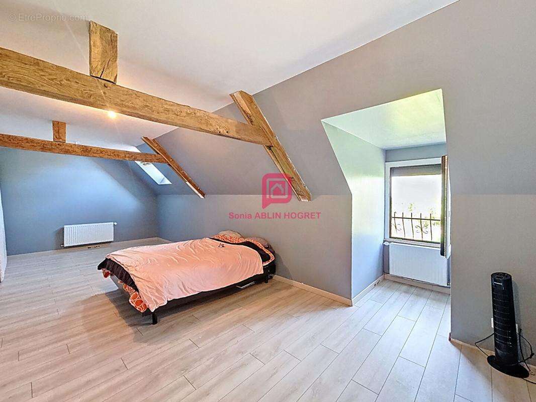 Maison  4 chambres- terrain 8000m² - photo 6