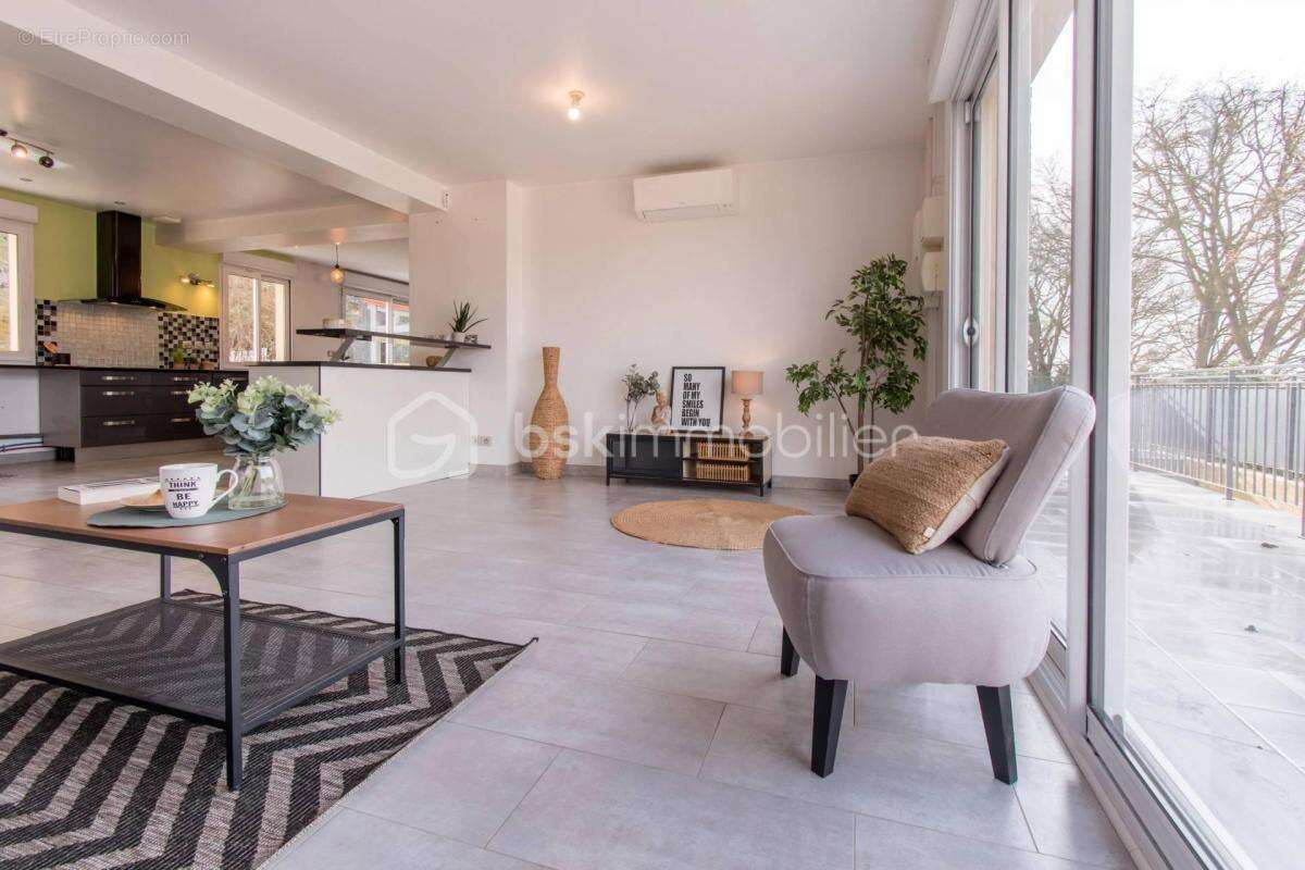 Grande maison familiale 205m2 avec 5 chambres – 2000m2 de terrain - photo 7