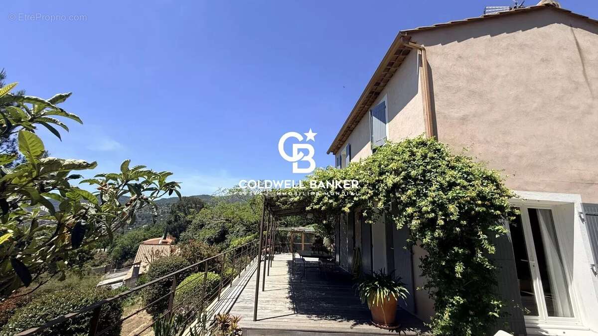 Maison à RAYOL-CANADEL-SUR-MER