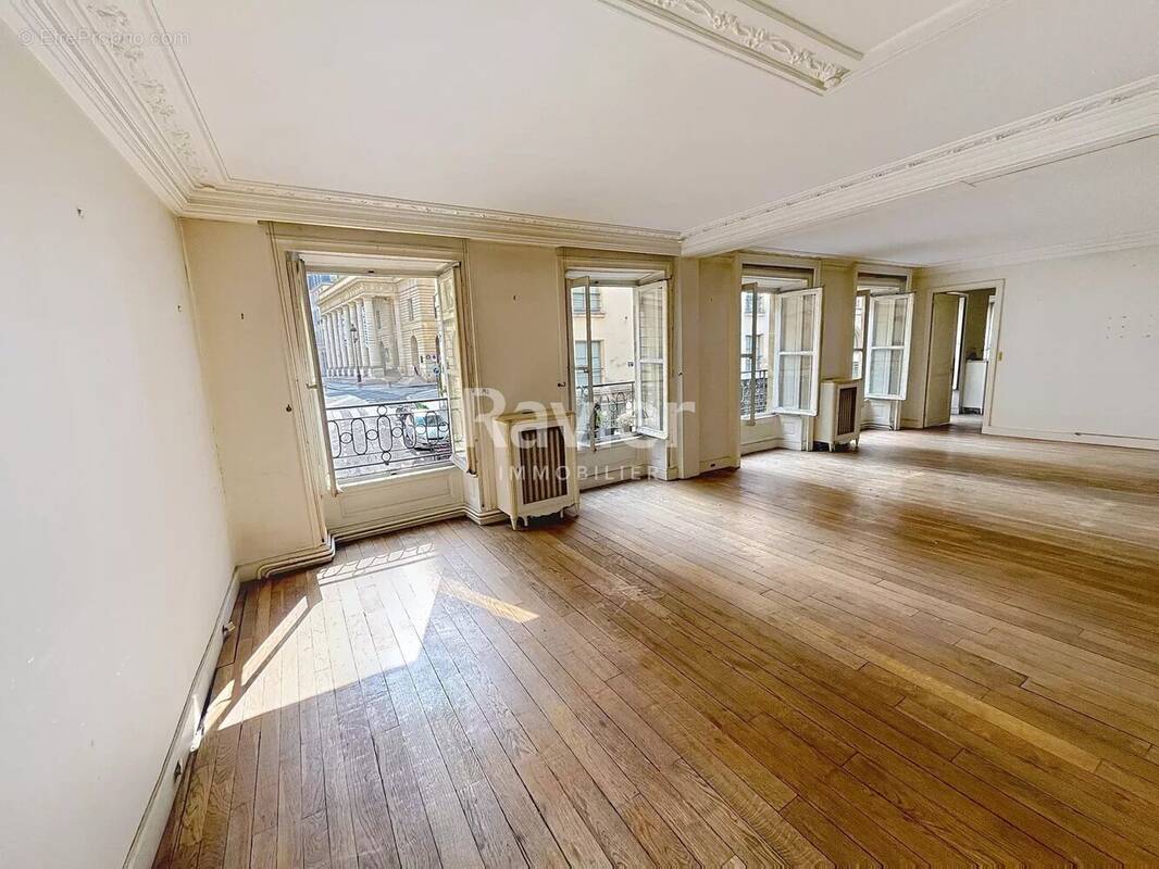Appartement à PARIS-6E