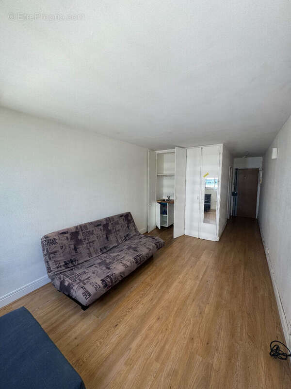 Appartement à COURBEVOIE