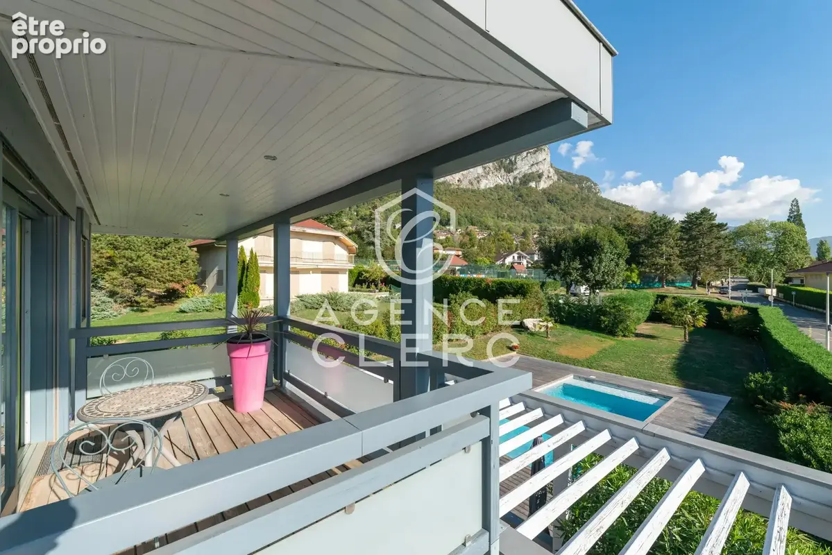 Veyrier-du-Lac,  villa contemporaine  proche et vue lac - photo 15