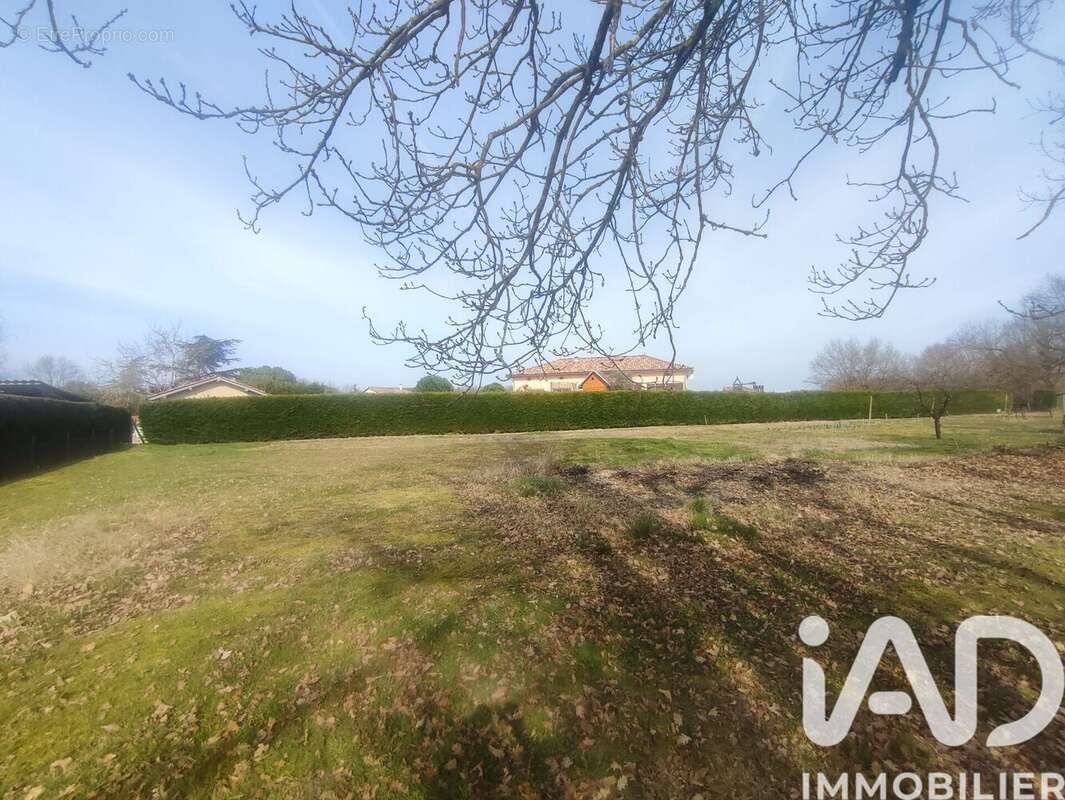 Photo 4 - Terrain à SAINT-ETIENNE-DE-TULMONT