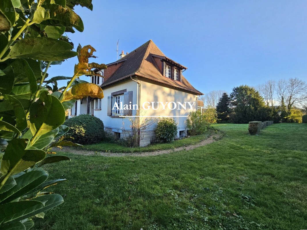 Maison à PONT-L'EVEQUE