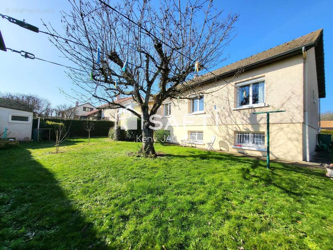 Photo 2 - Maison à LIGUGE