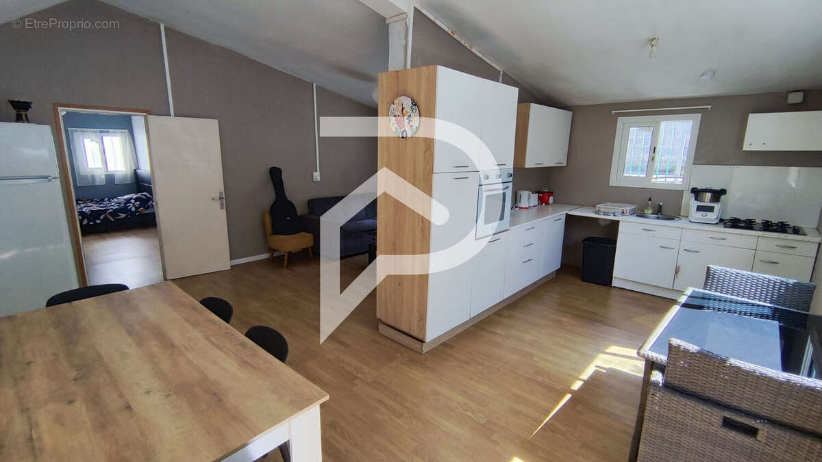 Maison à ENTRE-DEUX