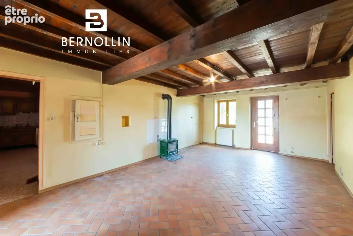 Ferme de charme de 105 m2 en partie rénovée avec dépendances sur terrain de 1025 m2 à Meillonnas - photo 6