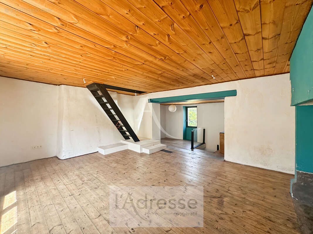 Maison à DURAVEL
