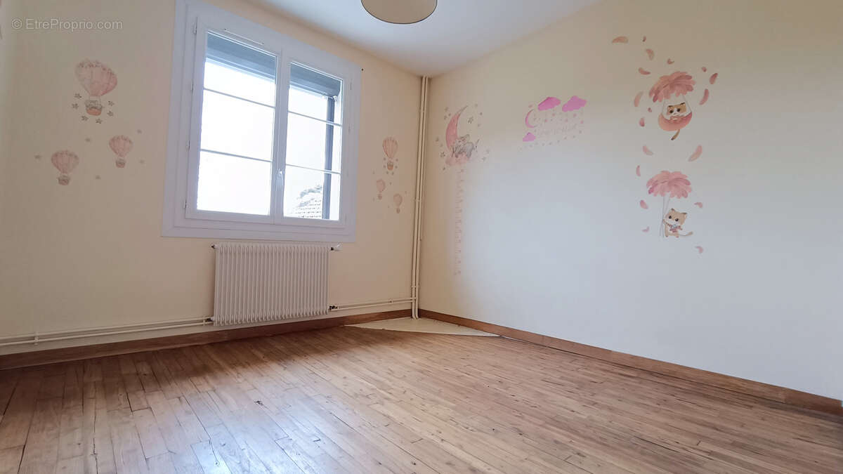 Maison à SAVIGNAC-LES-EGLISES