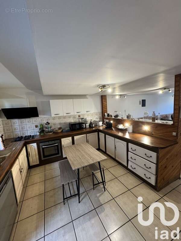 Maison 130 m² à Le Tampon  - photo 4