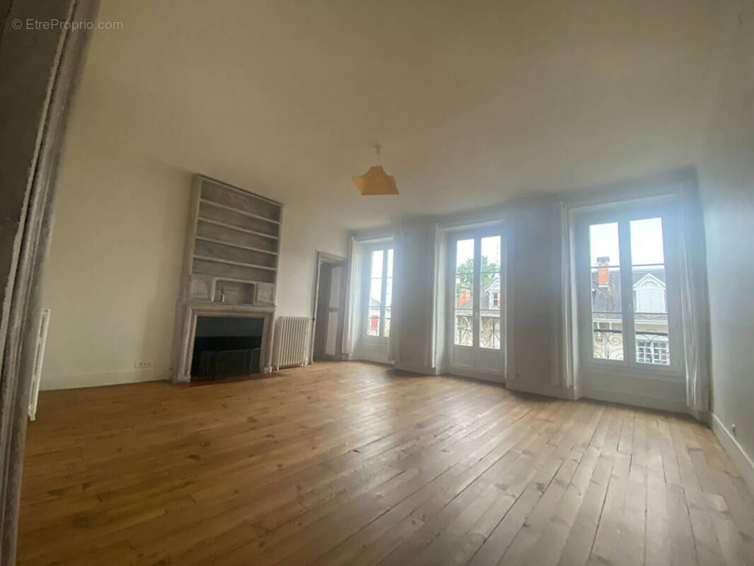 Photo 1 - Appartement à PAU