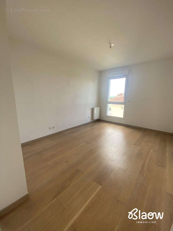 Appartement à BRON