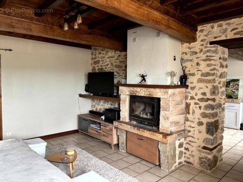 Maison à PRECY-SOUS-THIL