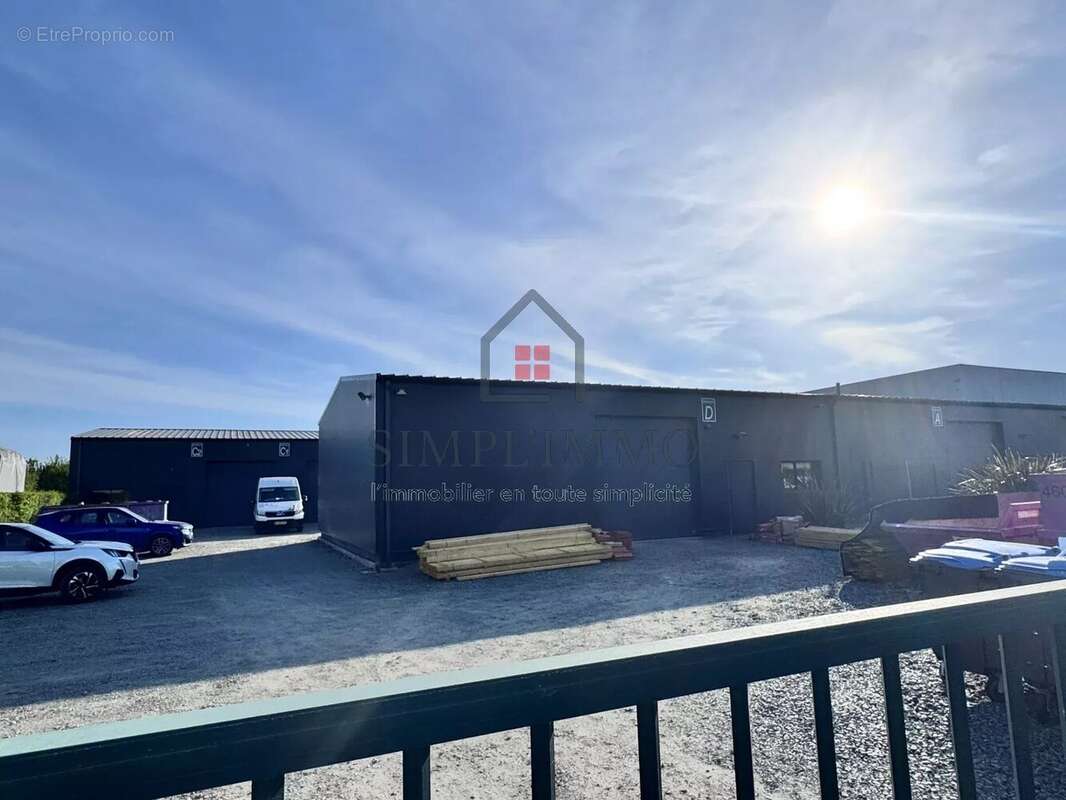 Commerce à SAINT-MEDARD-D'AUNIS