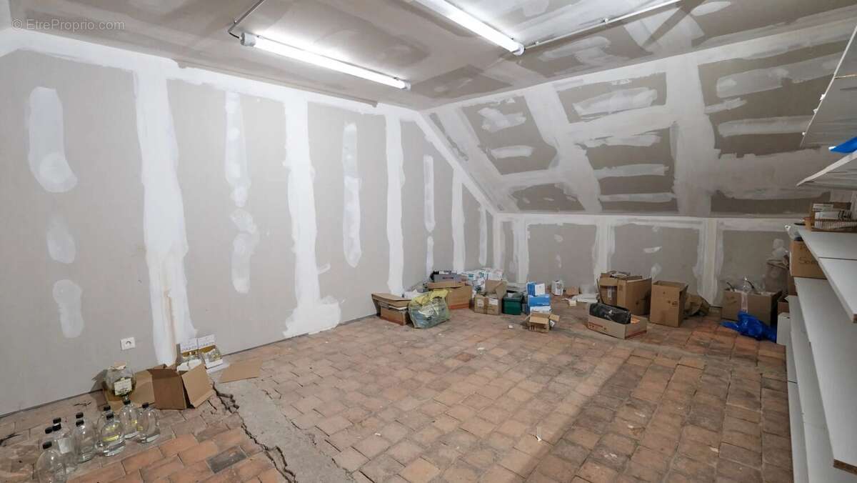 Maison à OUROUX-EN-MORVAN