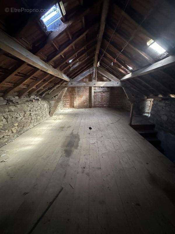 Maison à SAINT-PRIEST-TAURION