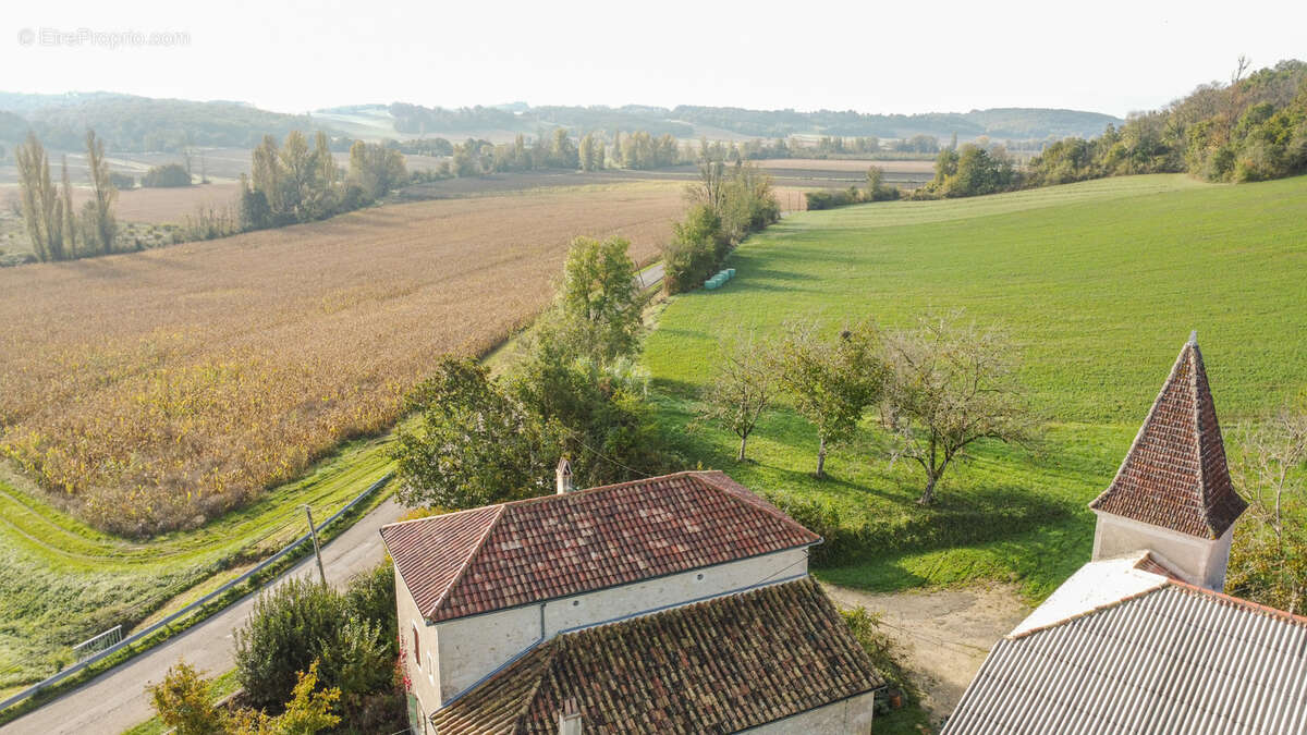 Maison à BRASSAC