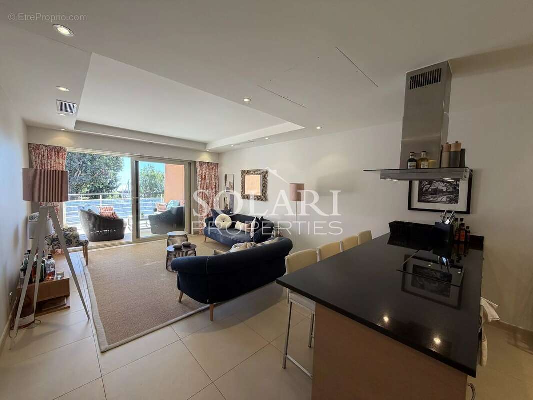 Appartement à THEOULE-SUR-MER
