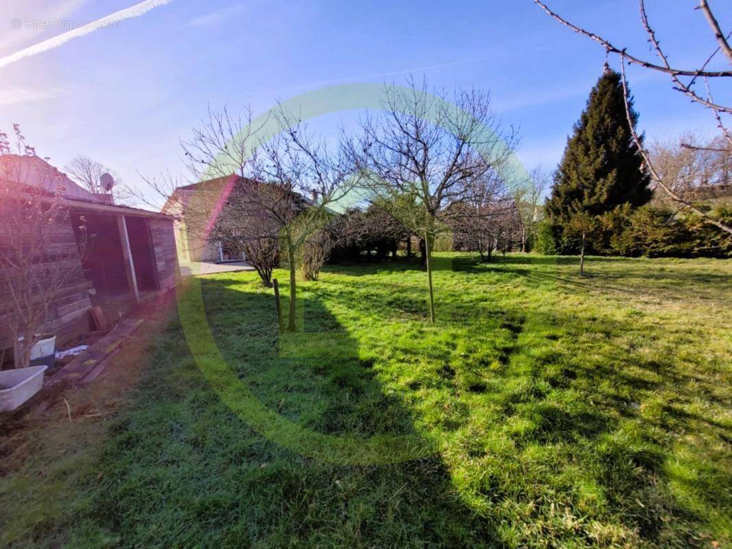 Maison à SOUSMOULINS