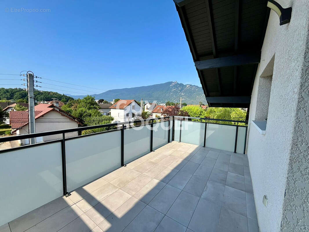 Appartement à AIX-LES-BAINS