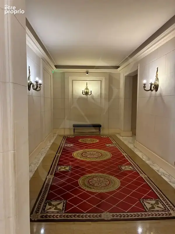 Deux pièces sur le jardin avenue Montaigne - photo 7