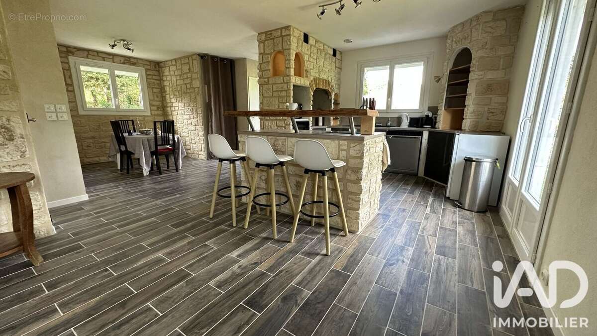 Maison 88 m² à Fay-Les-Nemours  - photo 6