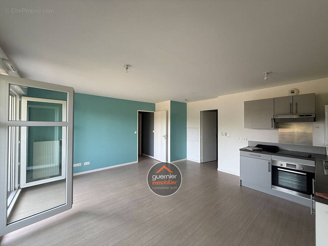 Appartement à MONT-SAINT-AIGNAN
