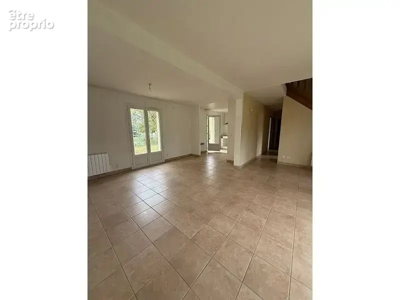Maison 5 pièces 95 m² à vendre à Saint-Georges-Sur-Baulche (89000) - photo 2