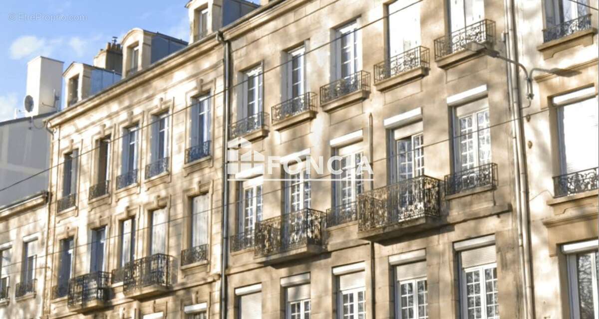 Appartement à SAINT-ETIENNE