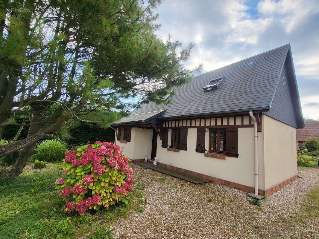 Maison à SASSETOT-LE-MAUCONDUIT