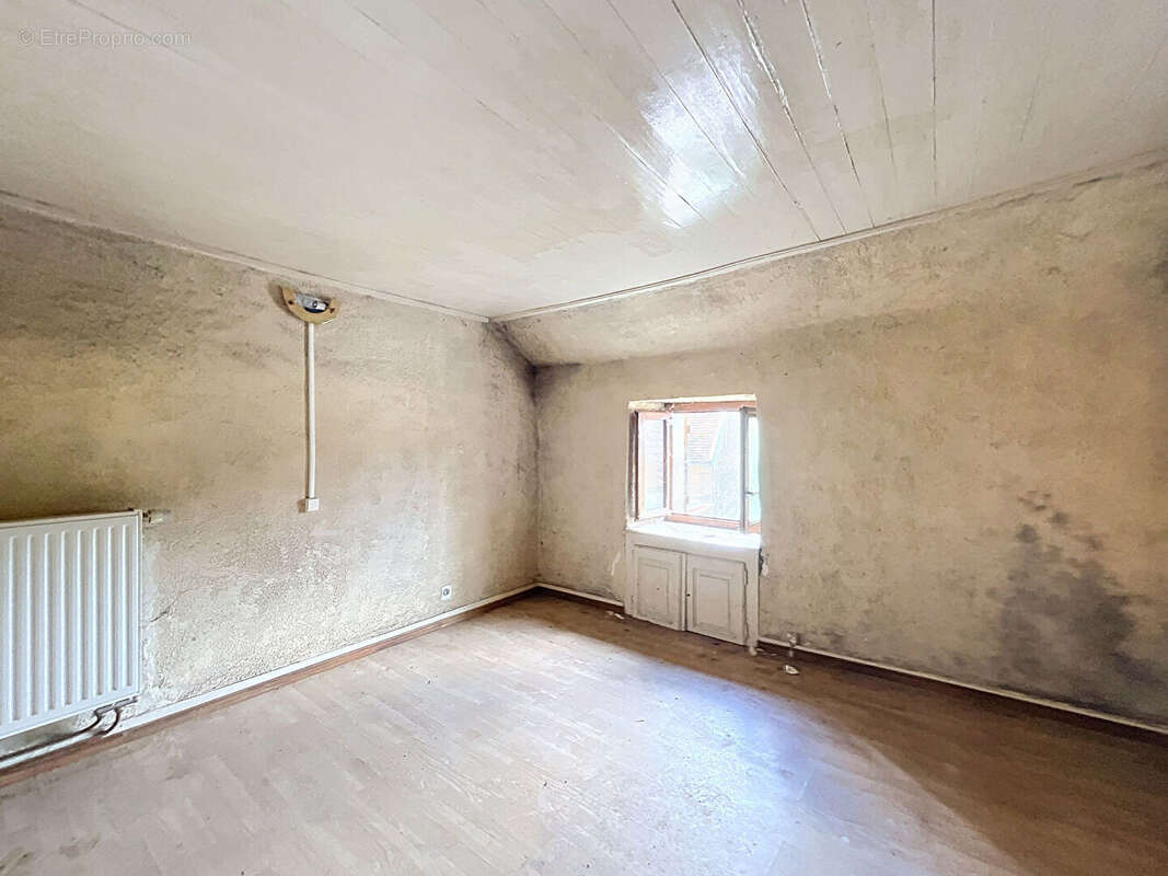 Maison à RECEY-SUR-OURCE