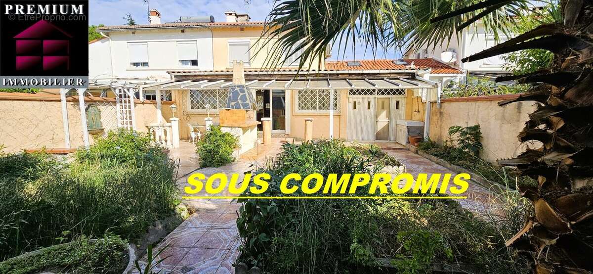 Maison à SAINT-ESTEVE