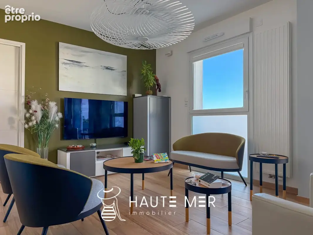 RÉGATE - Appartement T4 avec garage et parking aux Présidents - photo 12