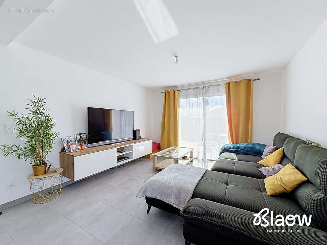 Maison 110 m² à Loyettes  - photo 7