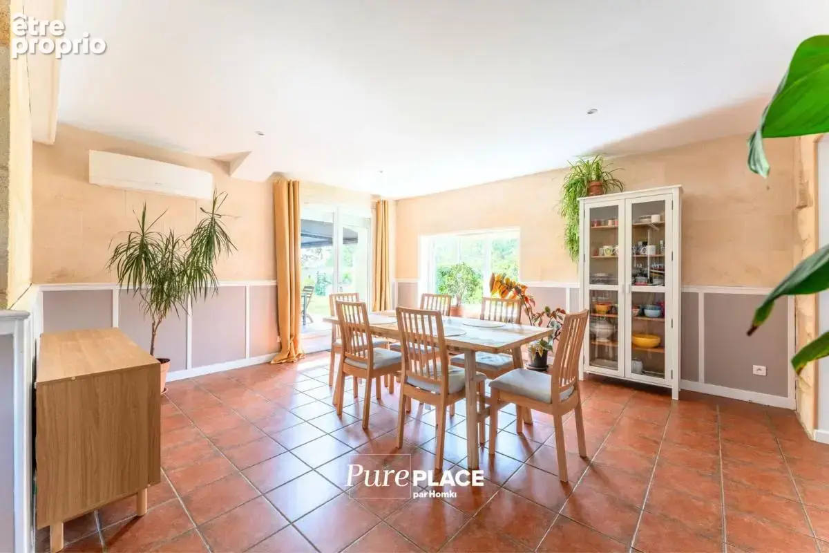 Maison/Villa T7 de 268 m² à Izon 33450 - photo 5