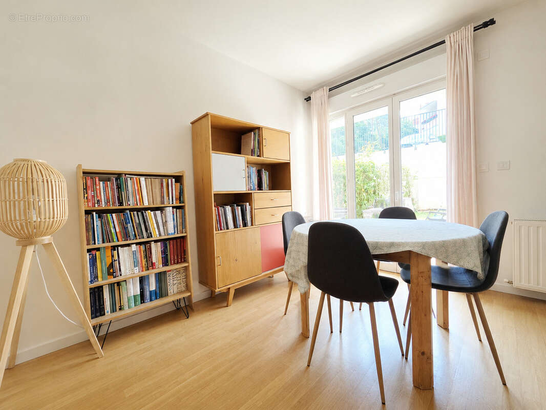 Un écrin de verdure au cœur de Rambouillet   Appartement 3 pièces avec jardin privatif - photo 2