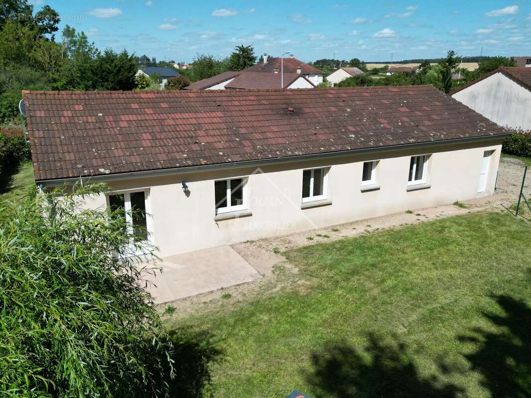 Maison à SAINT-POURCAIN-SUR-SIOULE