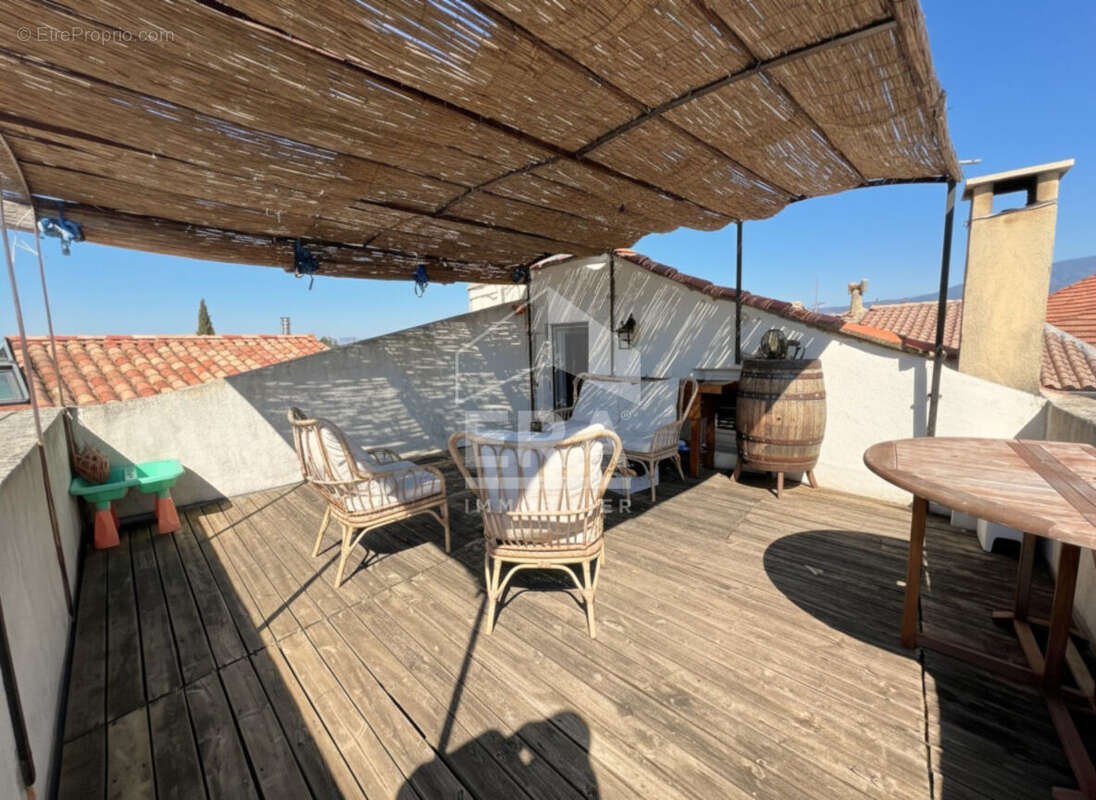 Maison à MAZAN