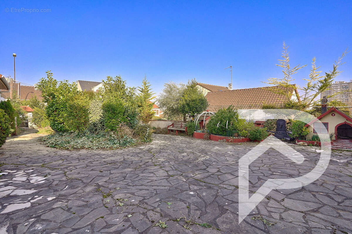 Maison à VITRY-SUR-SEINE