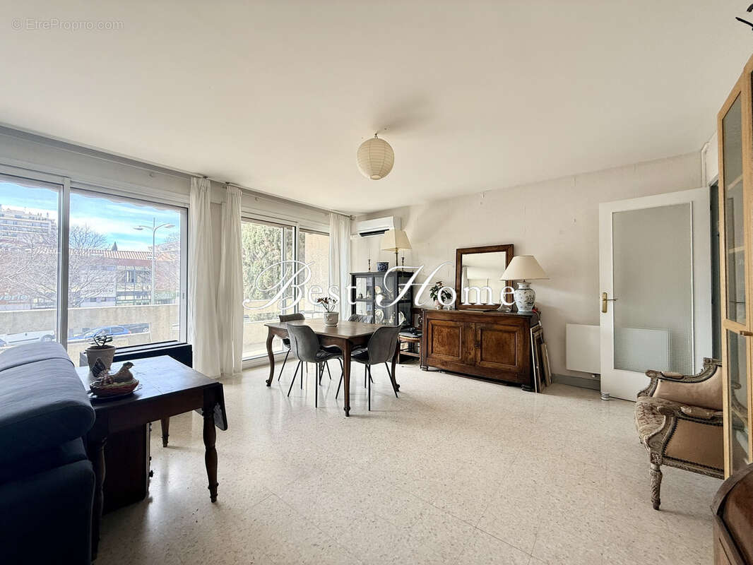 Appartement à NIMES