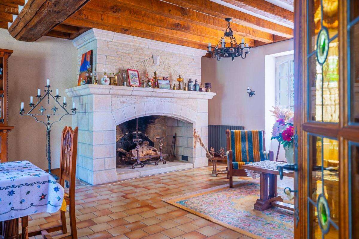 Maison à FRESNAY-SUR-SARTHE