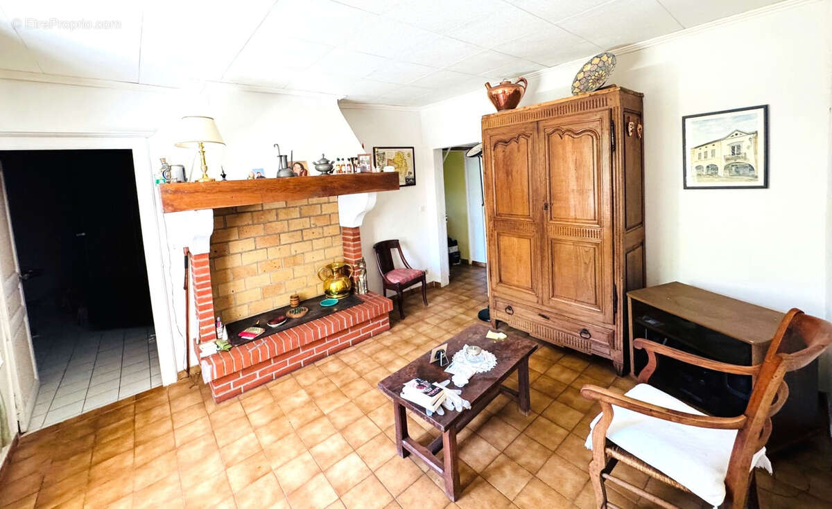 Maison à SAUBRIGUES