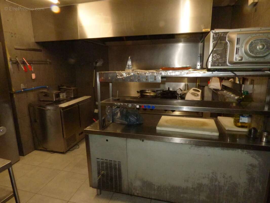 Commerce à CHENNEVIERES-SUR-MARNE