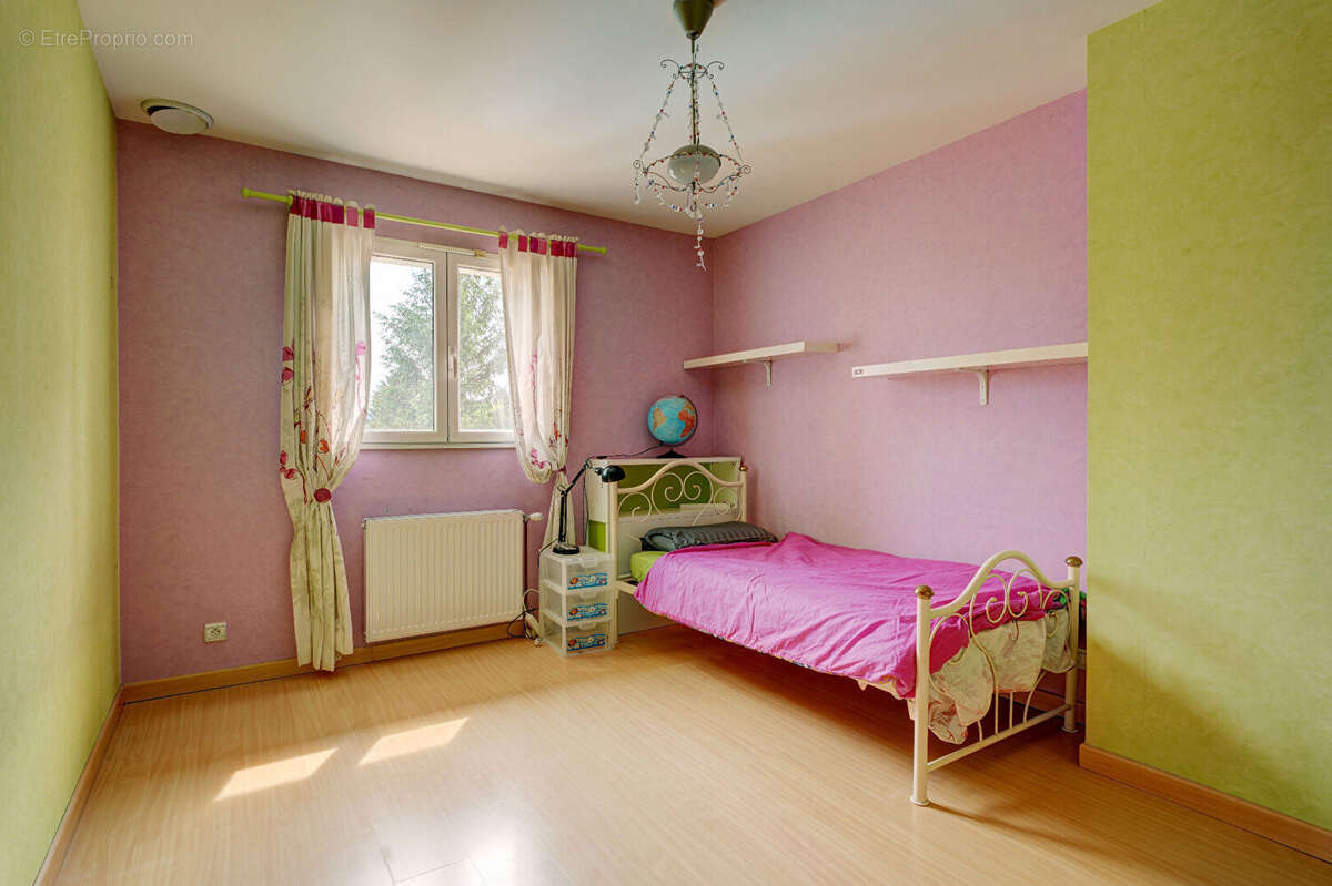 Maison à FONTAINES-SAINT-MARTIN