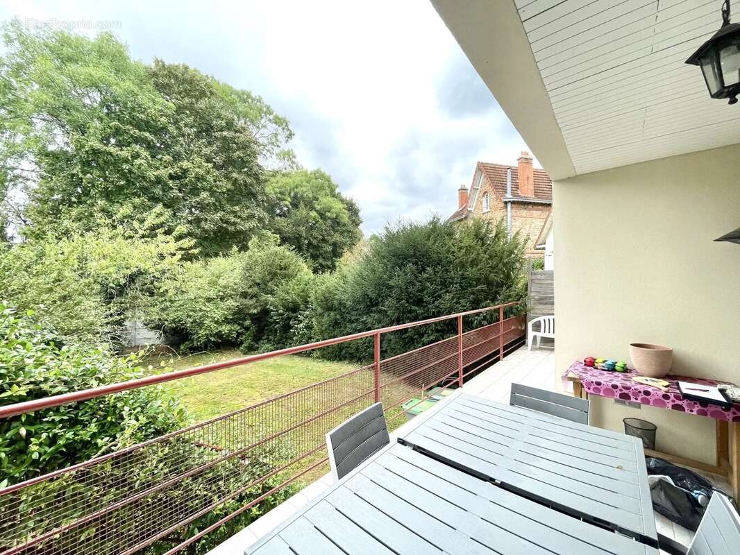 Maison à VERRIERES-LE-BUISSON