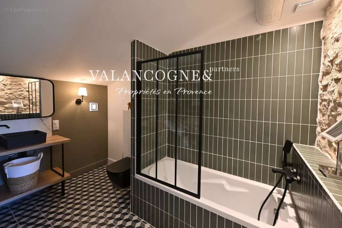 Maison en pierre du XVIII siècle - photo 11
