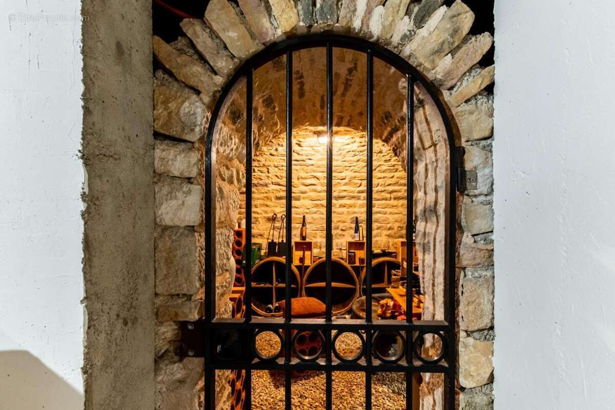 Maison à FLEUREY-SUR-OUCHE