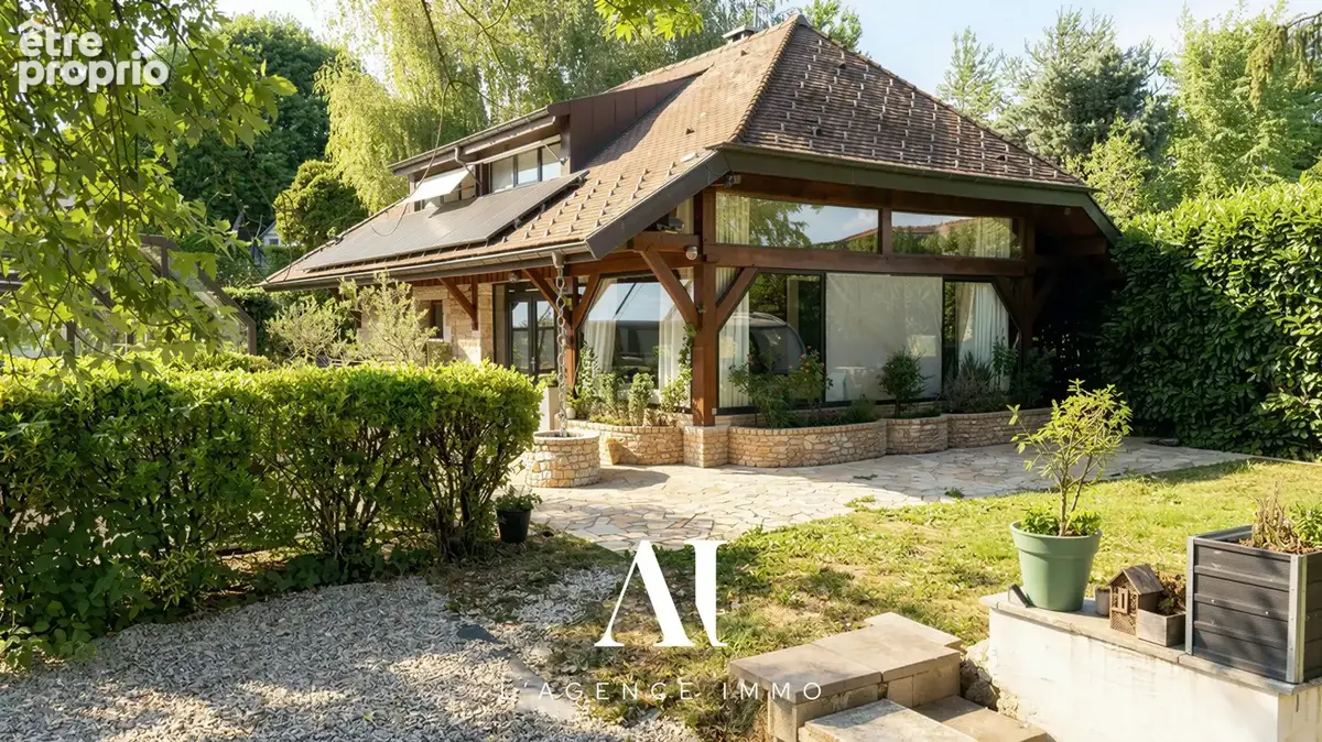 Maison à PREVESSIN-MOENS